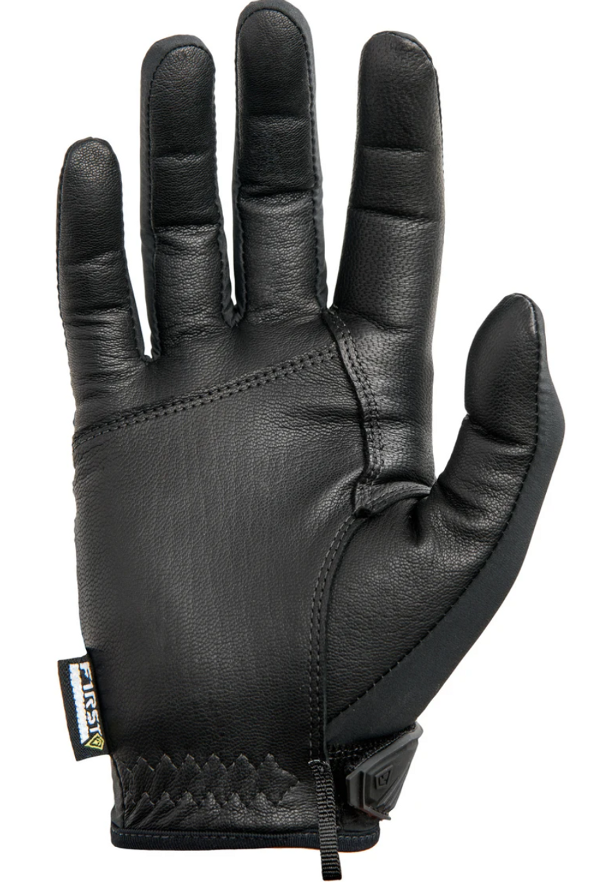 Finally, tactical gloves that allow you to act with maximum speed and precision. First Tactical’s Lightweight Patrol Glove combines extreme tactility with long-term durability to become your essential tool of the trade. Expert design serves well without slowing you down—you’ll never have to worry about a slip of the grip or cumbersome fit. Whatever the task at hand, this glove will perform with excellence.