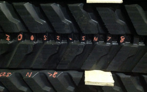 KOMATSU Rubber Track PC-15-7 PC20-MRXUTILITY 300x52.5x78 (2-Tracks)