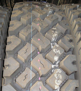 (2-Tires) 11R22.5 tires GL656D 16PR Off road tire 11/22.5 Advance / Samson 11225