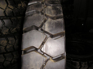 7.00-12 tires Advance solid forklift tire 7.00/12 flat proof 70012