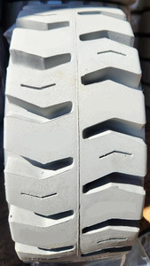 21X8X15 tires Non-Marking Wide Track solid forklift tire 21/8/15 traction 21815