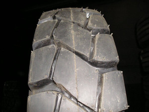(2-tires) 7.00-15 tires Supr-Sidewall forklift 14PR tire Samson / Advance 70015