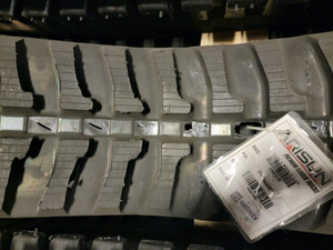 ( 2-Tracks ) VERMEER Rubber Track D10X15-SERIES-3 D9X13 250X72X52 2507252