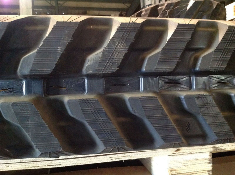 TEREX Rubber Track TC-15 TC-16 TC-20 230x96x33 (2-Tracks)