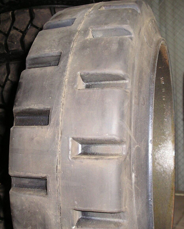 16X7X10-1/2 tires Super Solid forklift presson traction 16x7x10.5 USA MADE 16710
