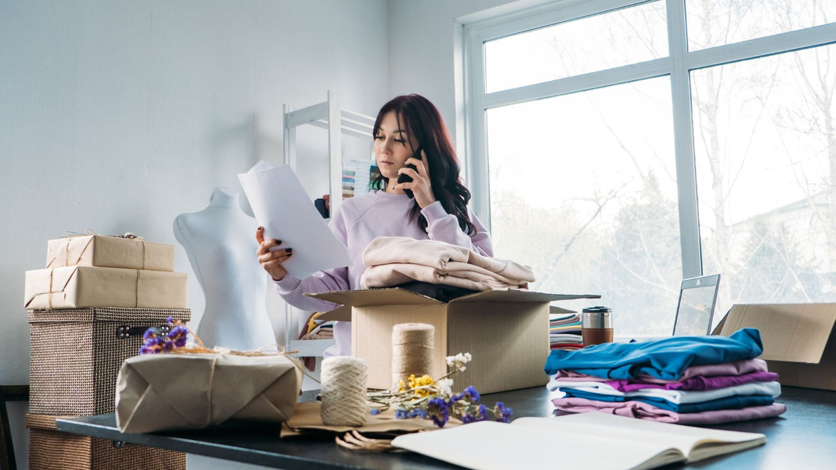 What You Need To Know About Buying Fabrics for Clothing Retailers