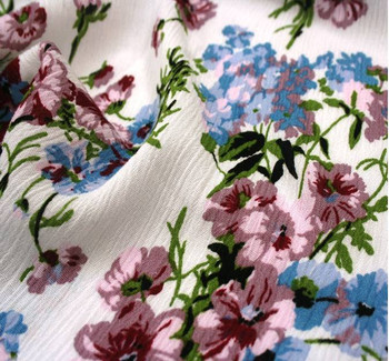 Rayon Crinkle 1D704 Ivory/Mauve Fabric, 50/51" wide - fabric product image
