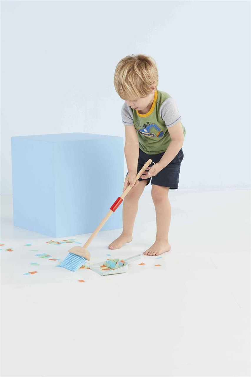 https://cdn11.bigcommerce.com/s-m5vcu70215/images/stencil/1280x1280/products/260/2814/mudpie-mud-pie-4-piece-cleaning-toy-set-for-kids__59295.1692302464.jpg?c=1