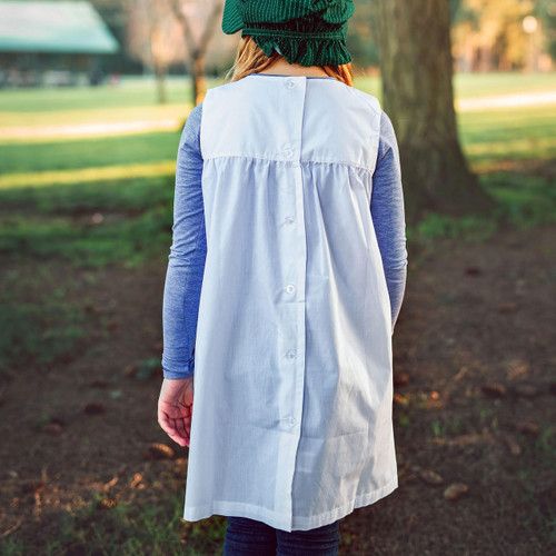 Back side view of the apron as worn.