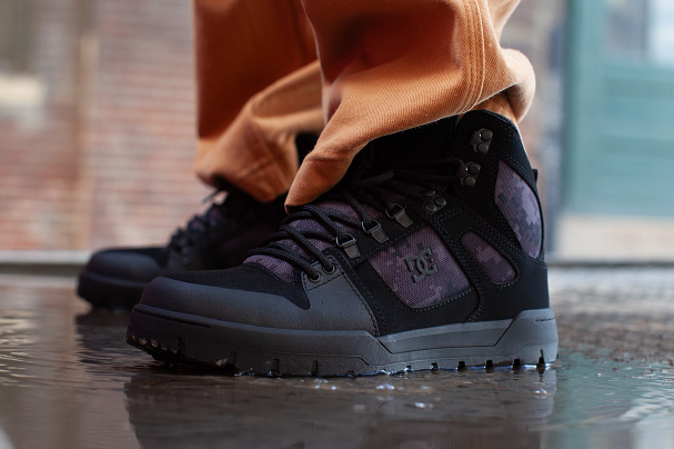 High cut DC WorkCrew footwear