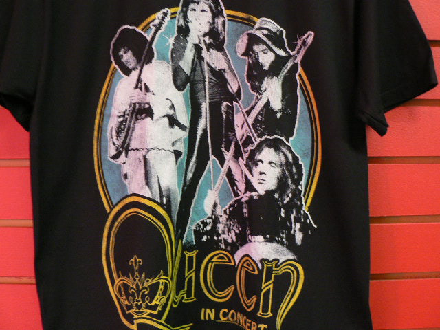 Queen In Concert Vintage 70s Tour Style 