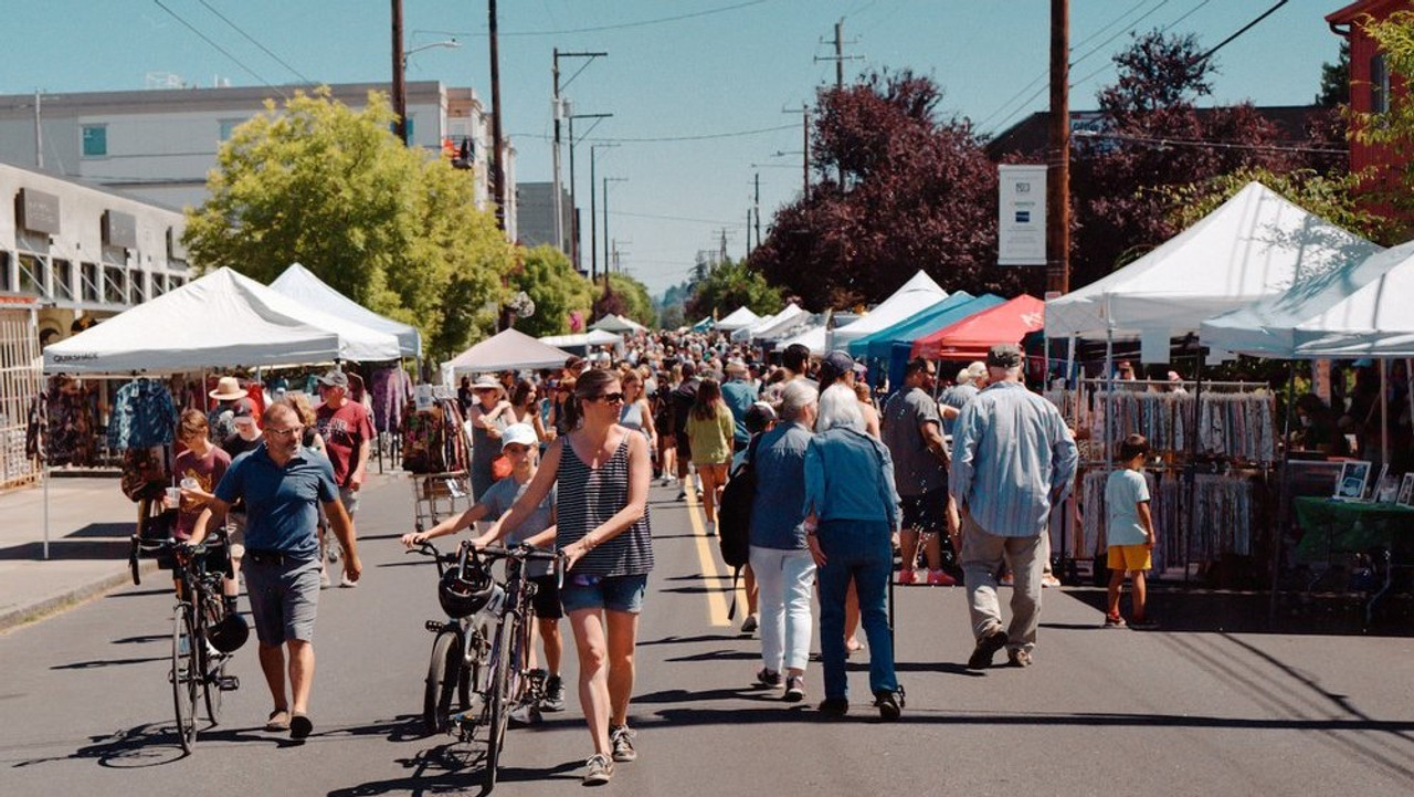 Street fairs, outdoor markets,  festivals, Oregon, Portland, Bend