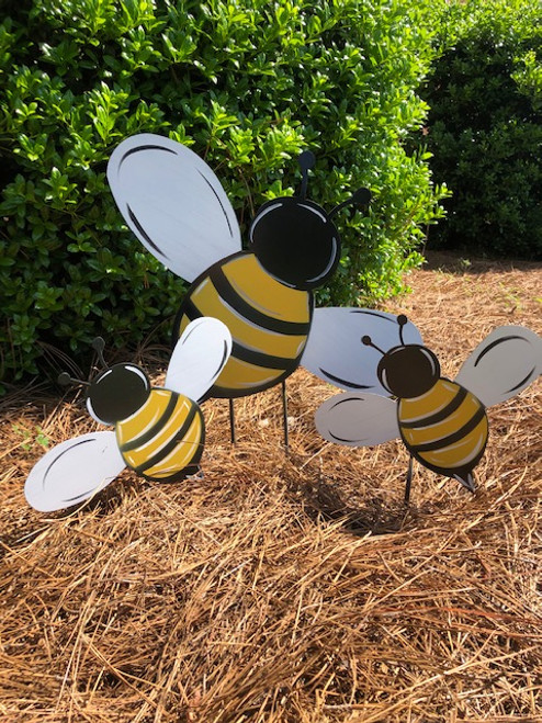 Outdoor Metal Art Bee