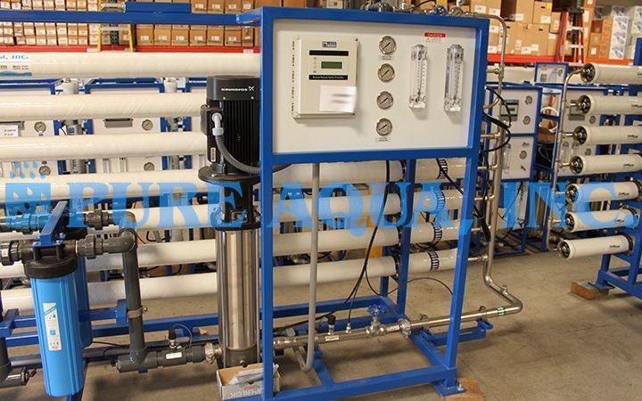 Máquinas de Osmose Reversa de Água Salobra 15 x 1,000 & 3 x 9,000 & 3 x 30,000 GPD - Iraque