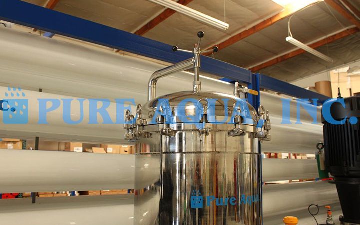 Sistema de Osmose Reversa de Água Salobra 2X 864,000 GPD - Canadá