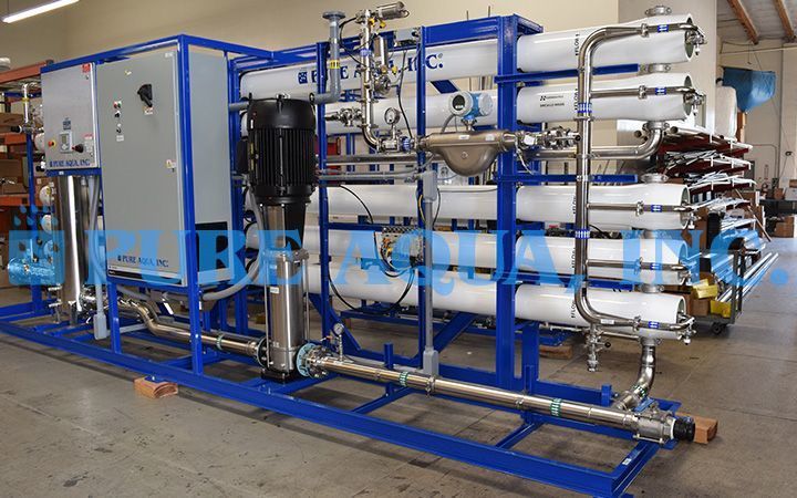 Tratamento de Água Salobra por Osmose Reversa para Cosméticos 115 GPM - EUA