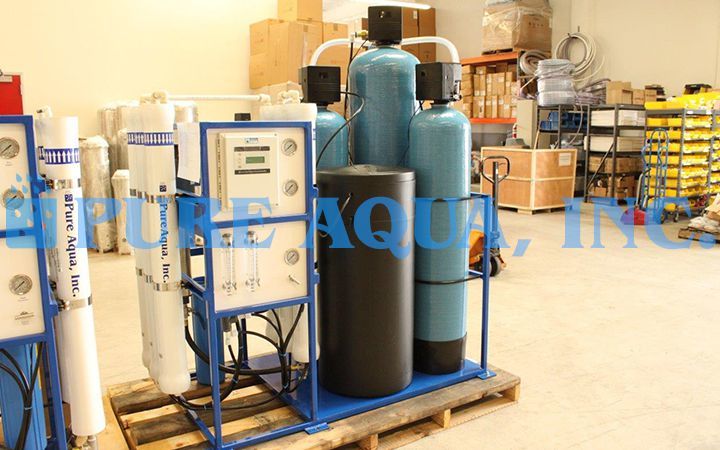Unidade de Osmose Reversa Montada em Suporte 9,000 GPD - EUA