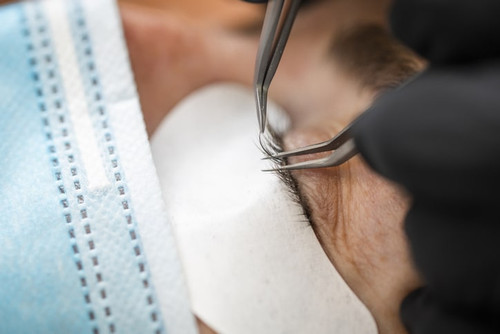 How Long Does Eyelash Extension Training Take?