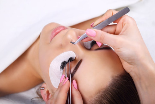 The Lash Stuff Training Center: High-Quality Eyelash Training Near Me