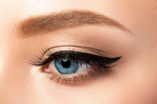 Individual Lashes vs Eyelash Extensions: What's the Difference?