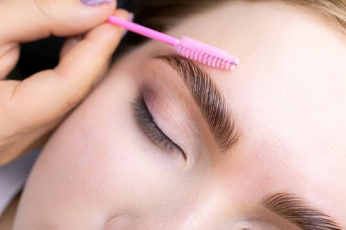Lash Lift vs Brow Lamination Product