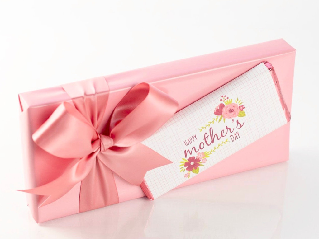 18 Piece Box with Chocolate Card