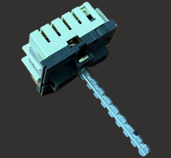 770 IC Infinite Switch