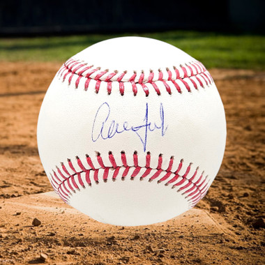 Aaron Judge Autographed Rawlings OML Baseball (MLB/Fanatics)