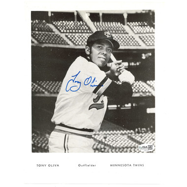 Tony Oliva Autographed 8x10 Photograph (JSA-72)