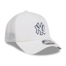 New Era New York Yankees White Batting Practice Apex 9FORTY Adjustable Trucker Hat