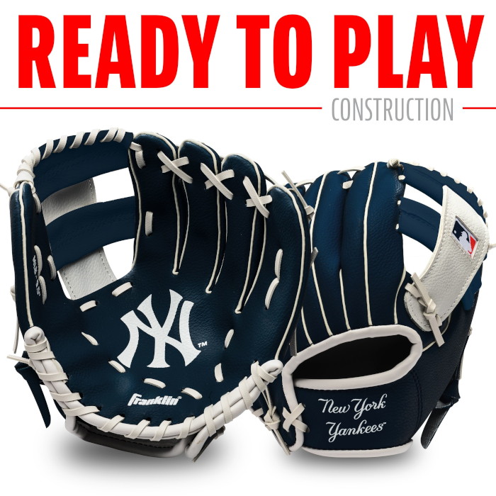 Franklin New York Yankees 9.5" Team Logo Youth Glove and Ball Set Franklin New York Yankees 9.5" Team Logo Youth Glove and Ball Set