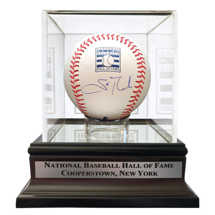 Scott Rolen Autographed Hall of Fame Logo Baseball with HOF Case (Beckett) Scott Rolen Autographed Hall of Fame Logo Baseball with HOF Case (Beckett)