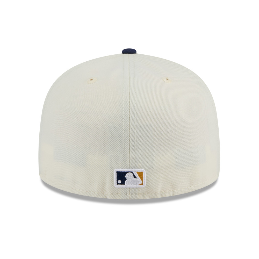 Men’s New Era Milwaukee Brewers Chrome White and Blue 59FIFTY Fitted Cap