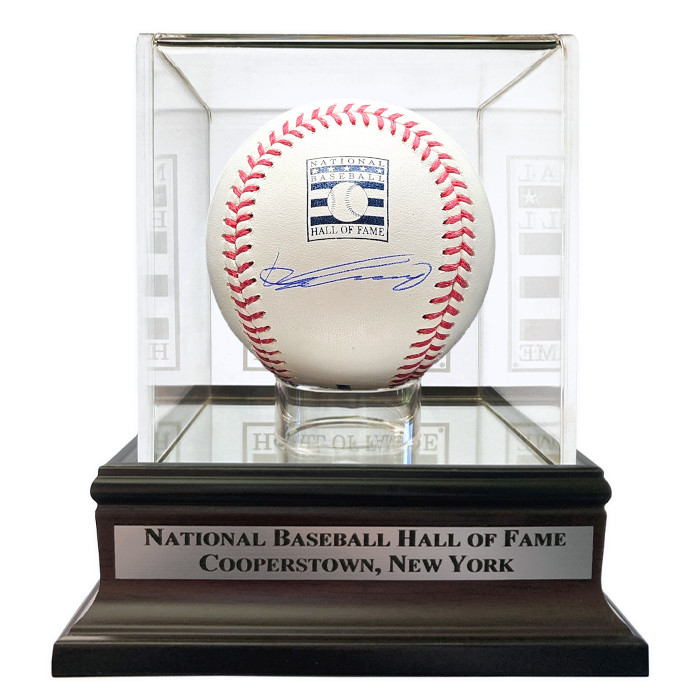 Vladimir Guerrero Autographed Hall of Fame Logo Baseball with HOF Case (Beckett) Vladimir Guerrero Autographed Hall of Fame Logo Baseball with HOF Case (Beckett)