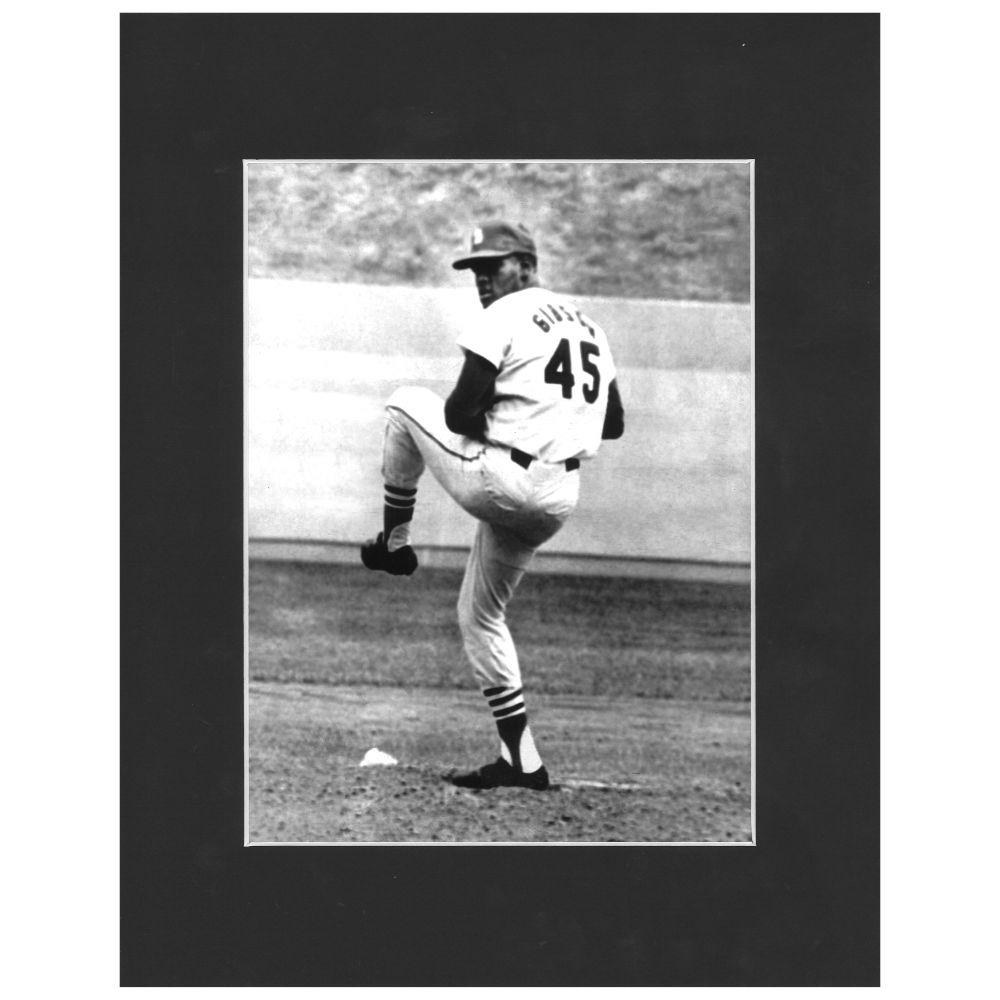 Matted 8x10 Photo – Bob Gibson Pitching Matted 8x10 Photo – Bob Gibson Pitching