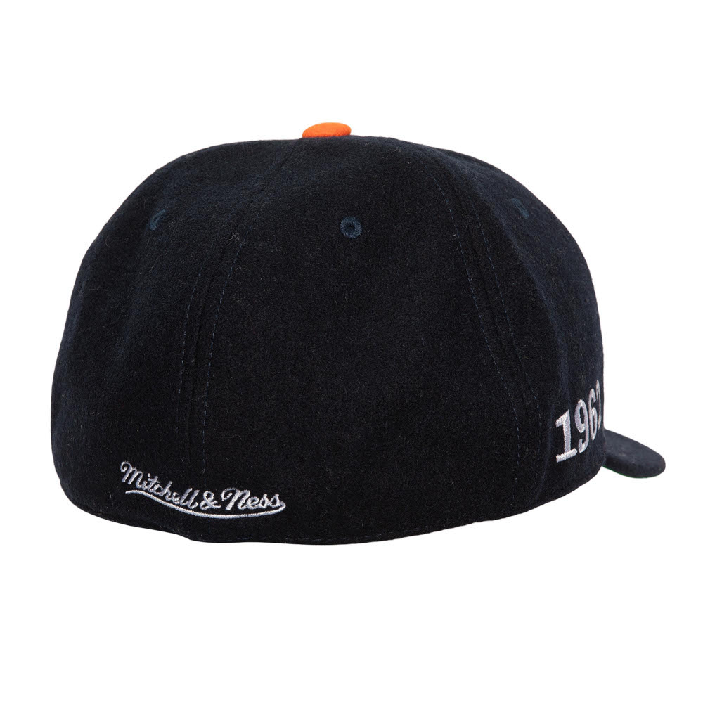 Men’s Mitchell & Ness Houston Colt .45s History Dark Navy Fitted Cap Men’s Mitchell & Ness Houston Colt .45s History Dark Navy Fitted Cap