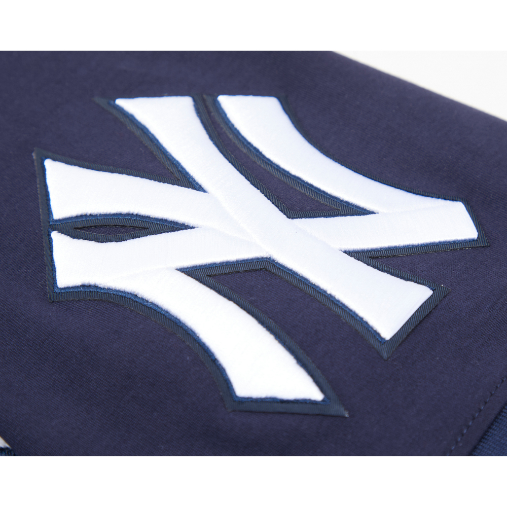 Men’s Pro Standard New York Yankees Classic Chenille Navy T-Shirt Men’s Pro Standard New York Yankees Classic Chenille Navy T-Shirt