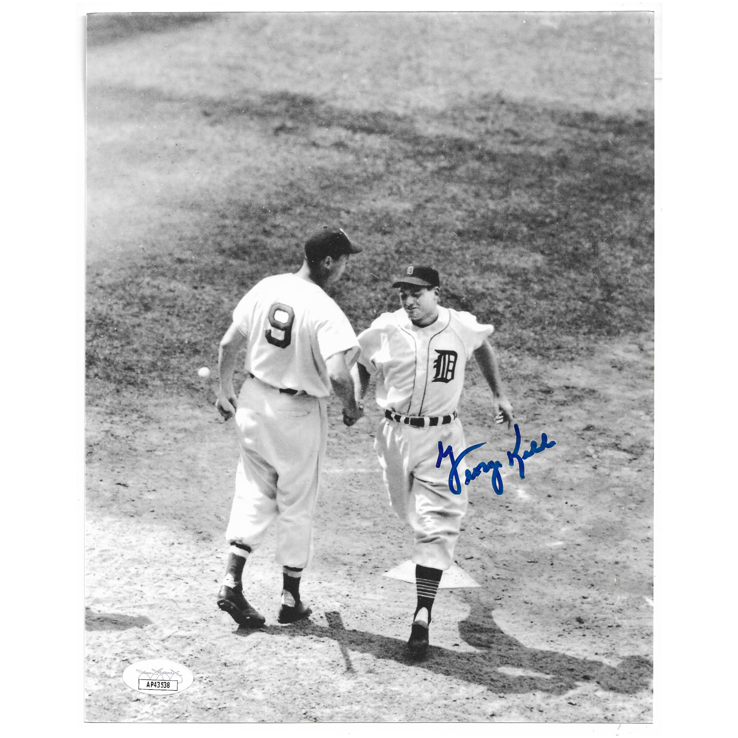 George Kell Autographed 8x10 Photograph - B/W (JSA)
