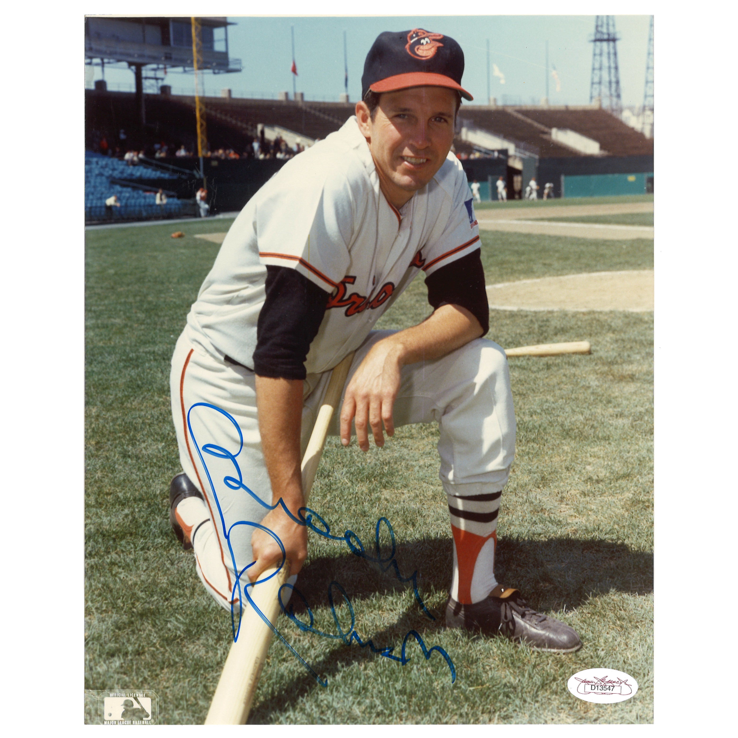 Brooks Robinson Autographed 8x10 Photograph (JSA-47)