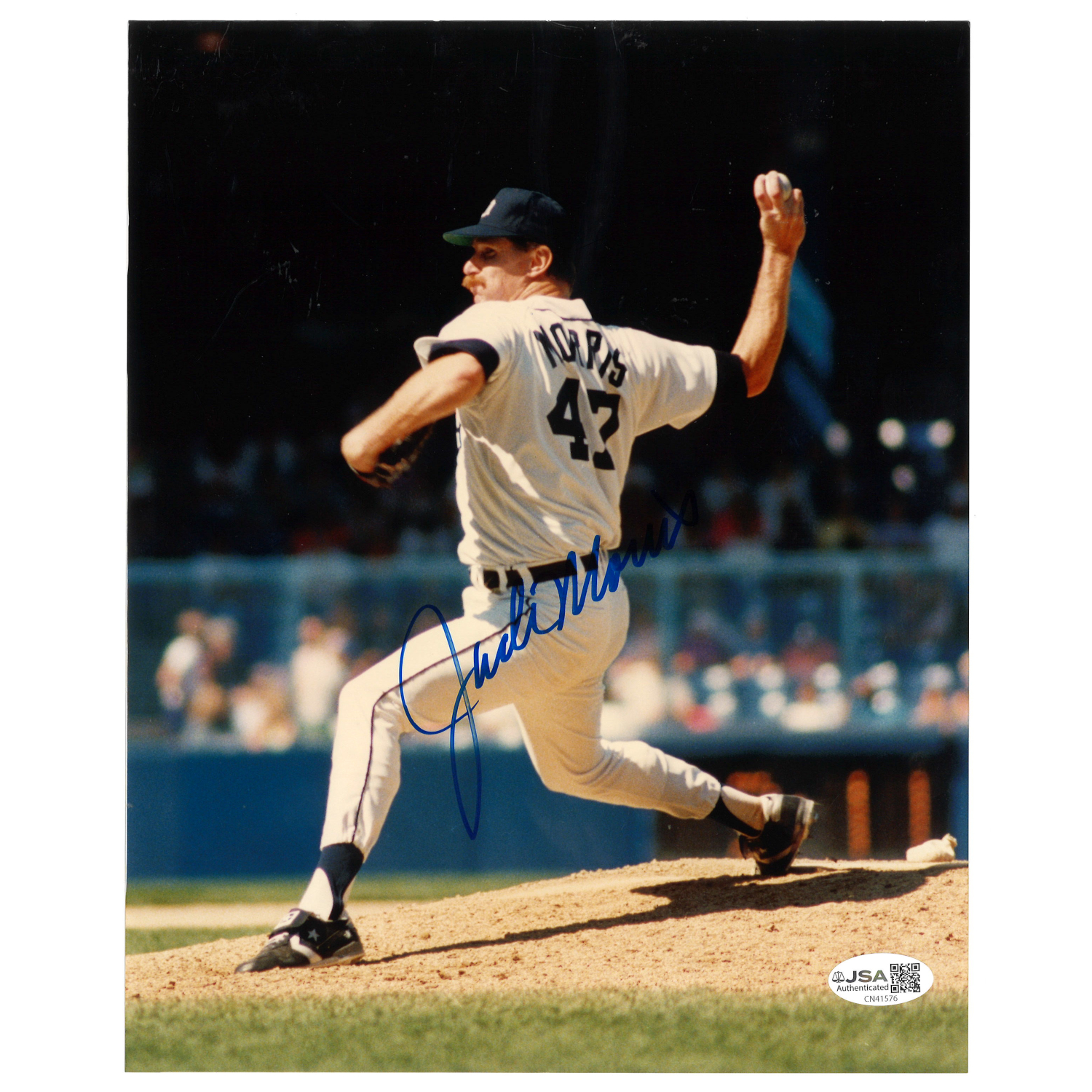 Jack Morris Autographed 8x10 Photograph (JSA-76)
