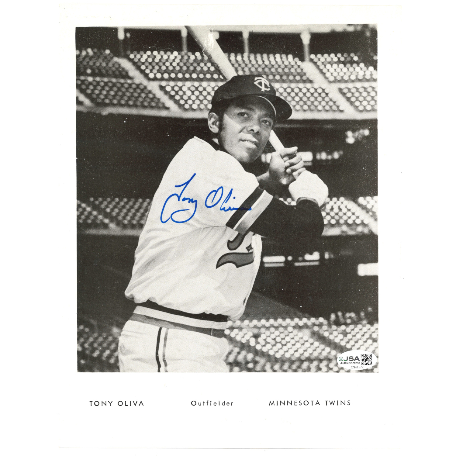 Tony Oliva Autographed 8x10 Photograph (JSA-72)