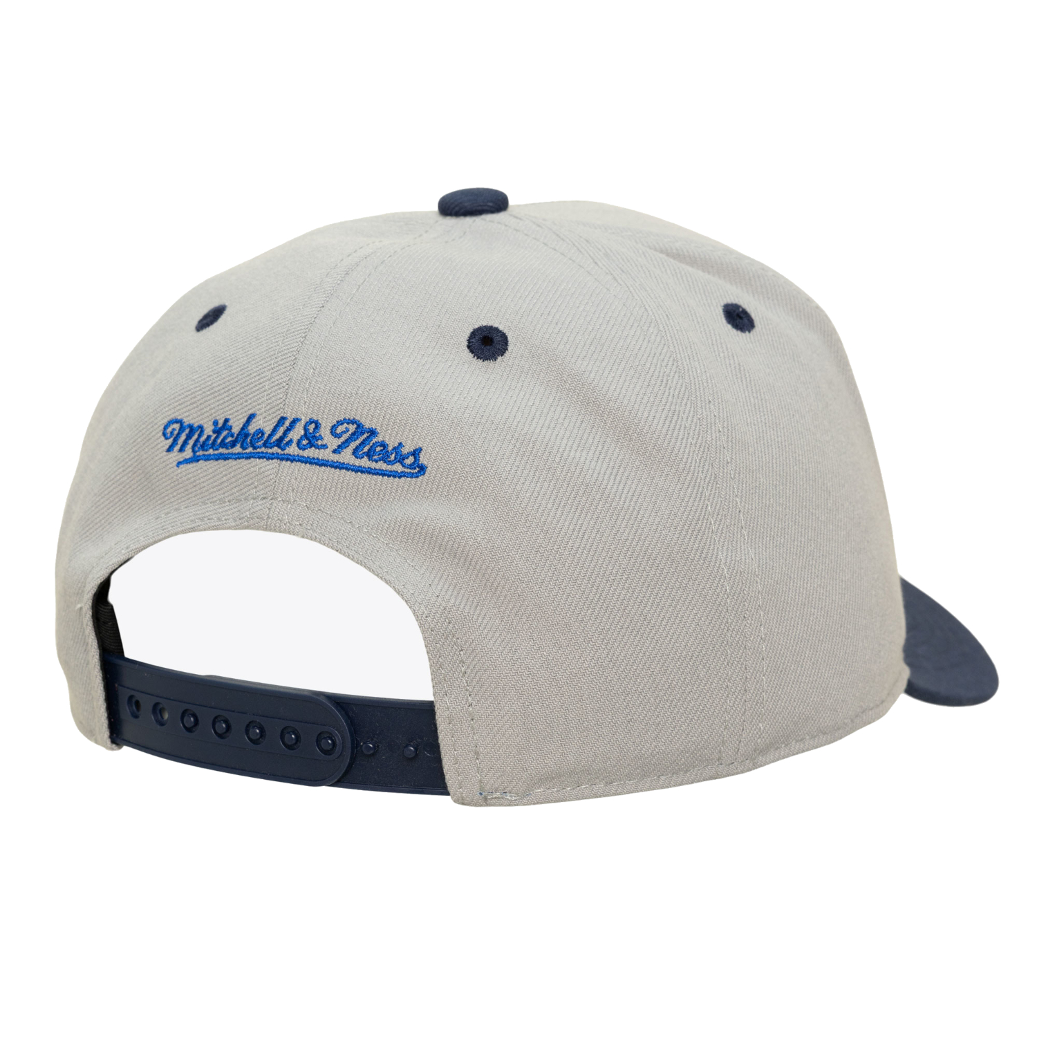 Men’s Mitchell & Ness New York Yankees Pro Pinch Grey Snapback Cap