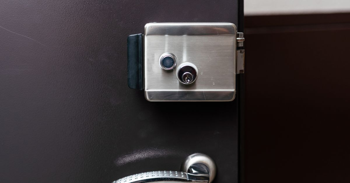 Tips for Choosing Reliable Safe and Vault Movers