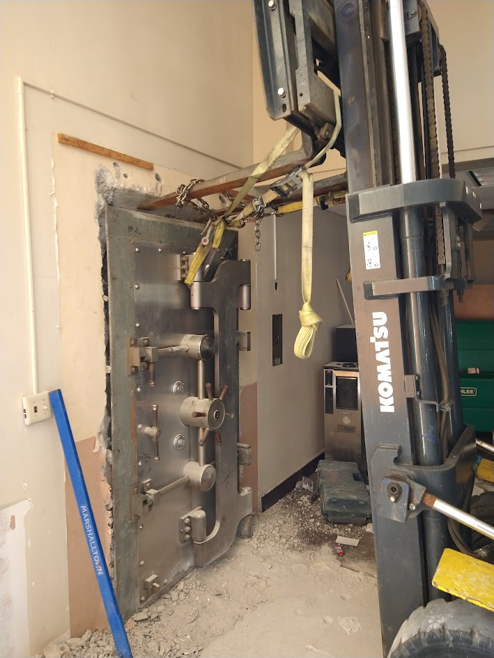 Boswell bank vault door removal rigging project
