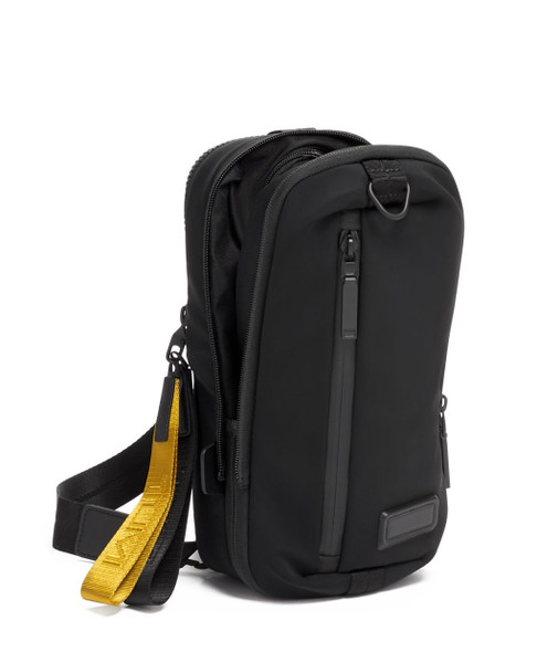 Tumi TAHOE Lookout Expandable Sling