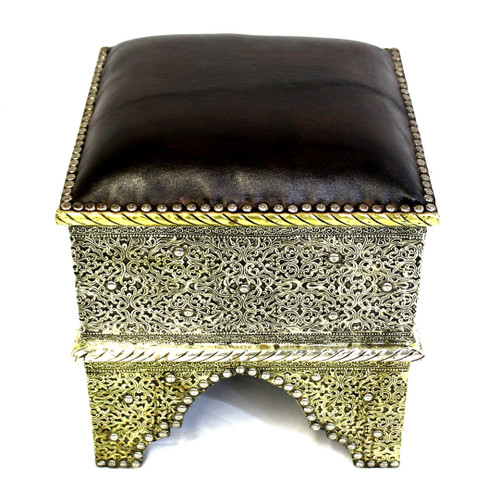 leather poof, leather stool, stool, poof, pouf, padded stool, ottoman, tuffet, tabouret, moroccan stool, moroccan ottoman, morocan tabouret, foot stool, low seat, low seat leather, moroccan furniture, high-end furniture, moroccan leather, moroccan seat, exclusive furniture, luxury furniture, handmade furniture