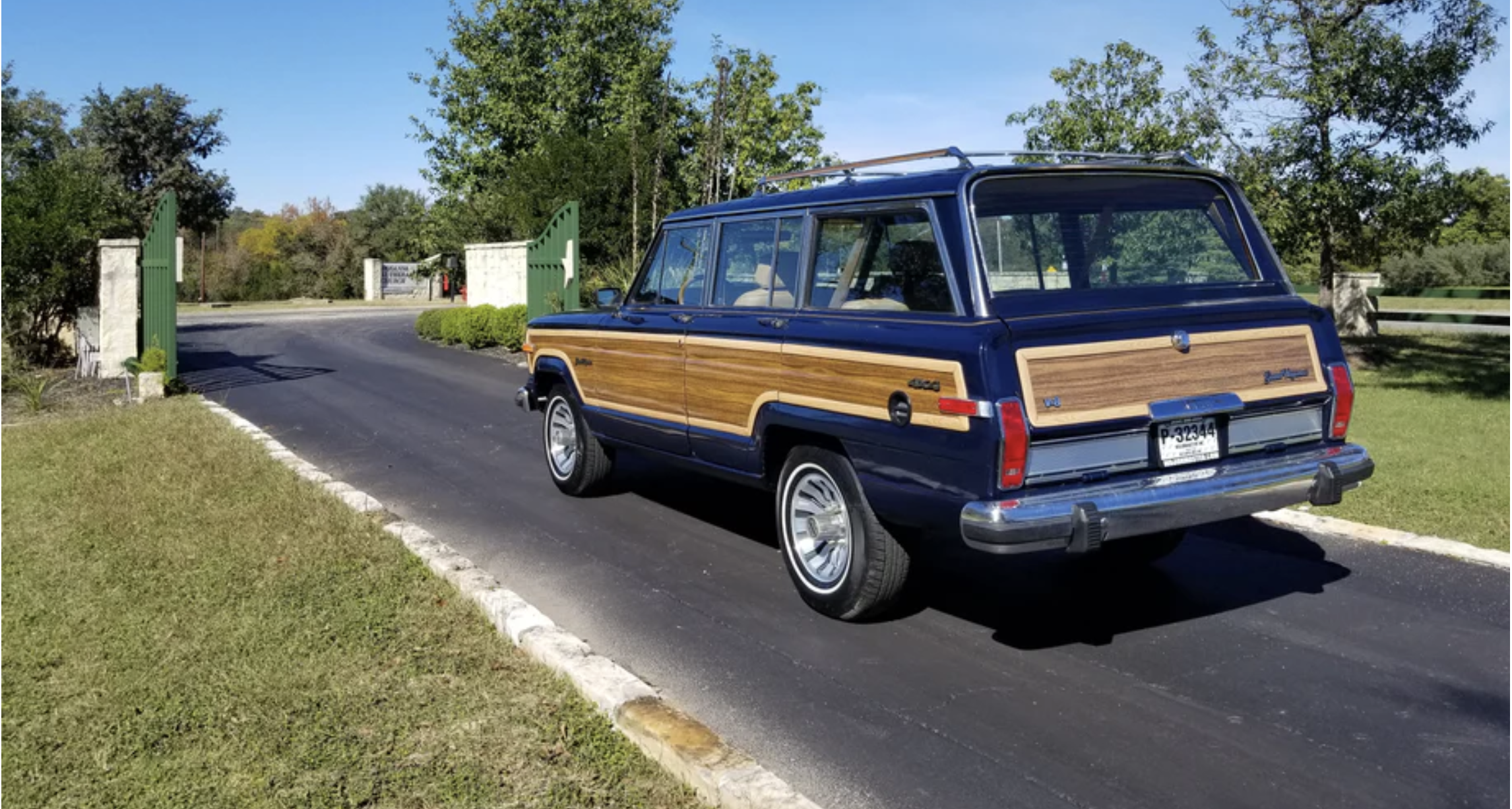 woodgrain wagoneer trim