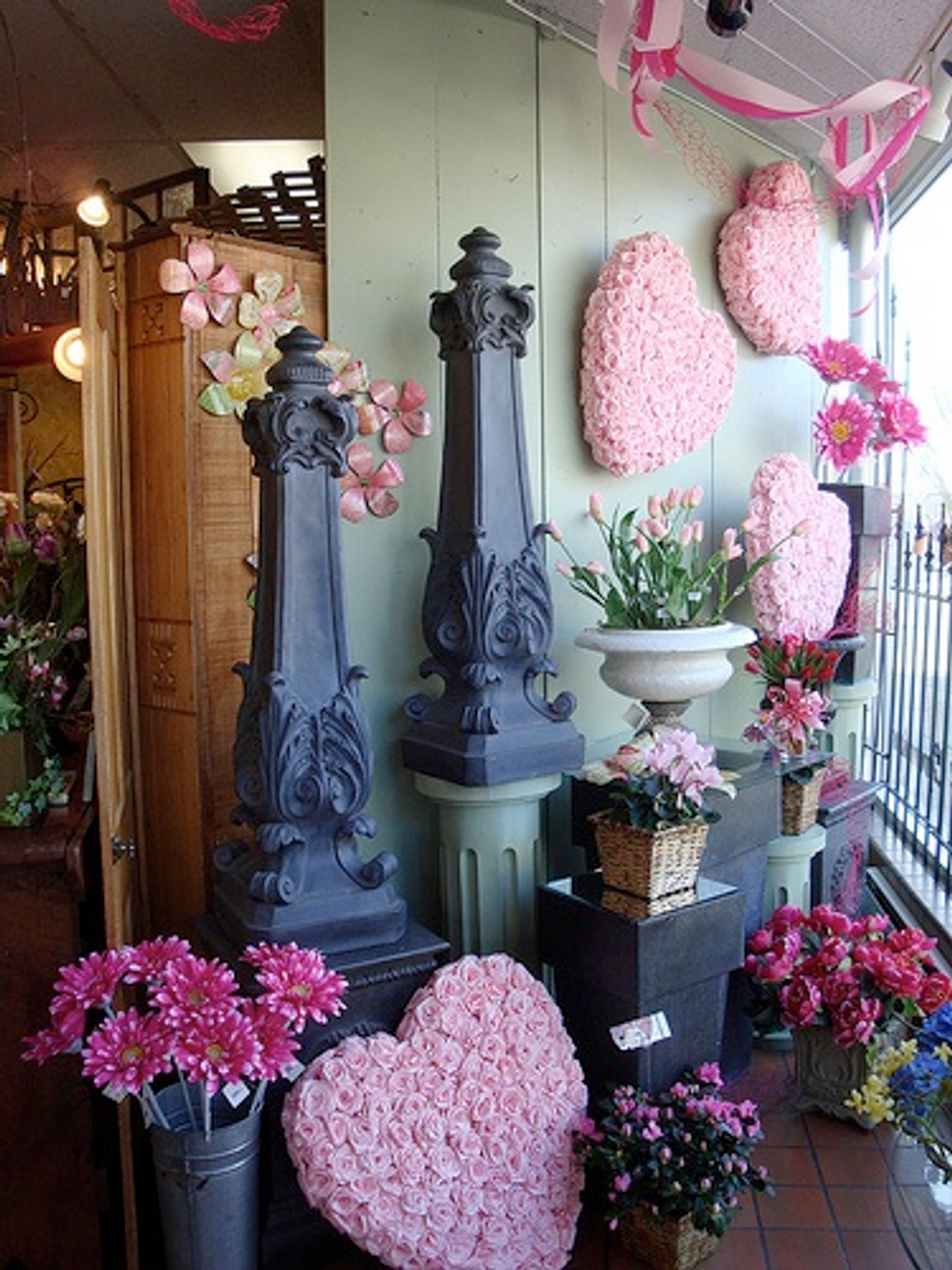 Unique Valentine's Flower Display Ideas For Your Store