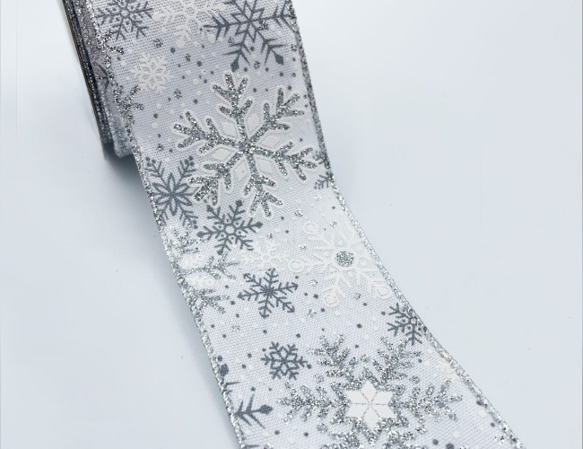 Chr #40 Snow Holding Back 50yrds