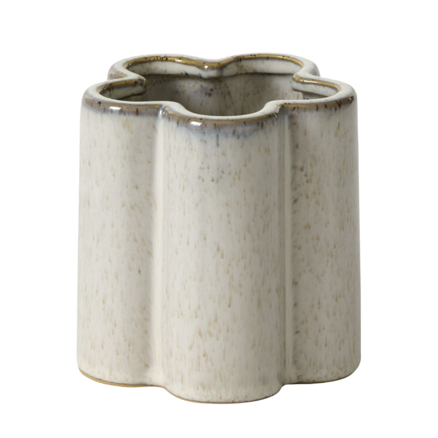 Petal Vase 4"x4" off-white